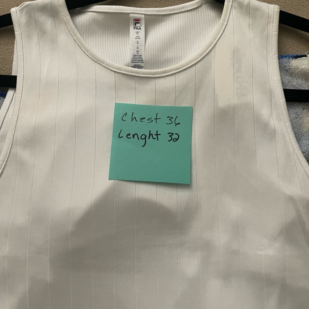Pickleball white athleasure dress XL nwt women’s 2 pickle ball paddle and balls - Picture 5 of 5